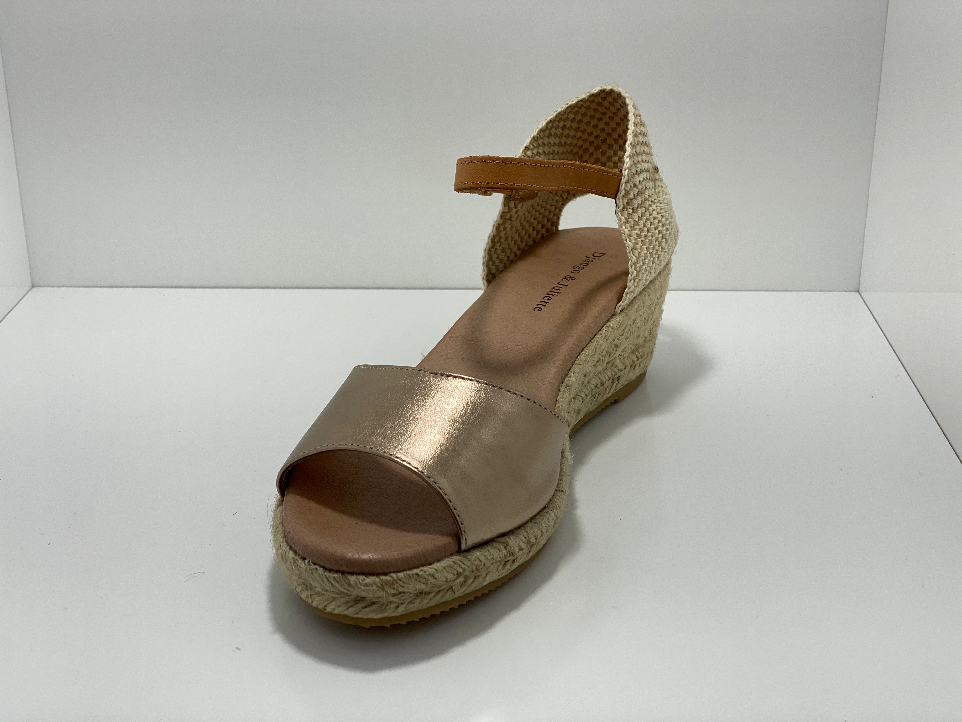 Suzy Wedge
