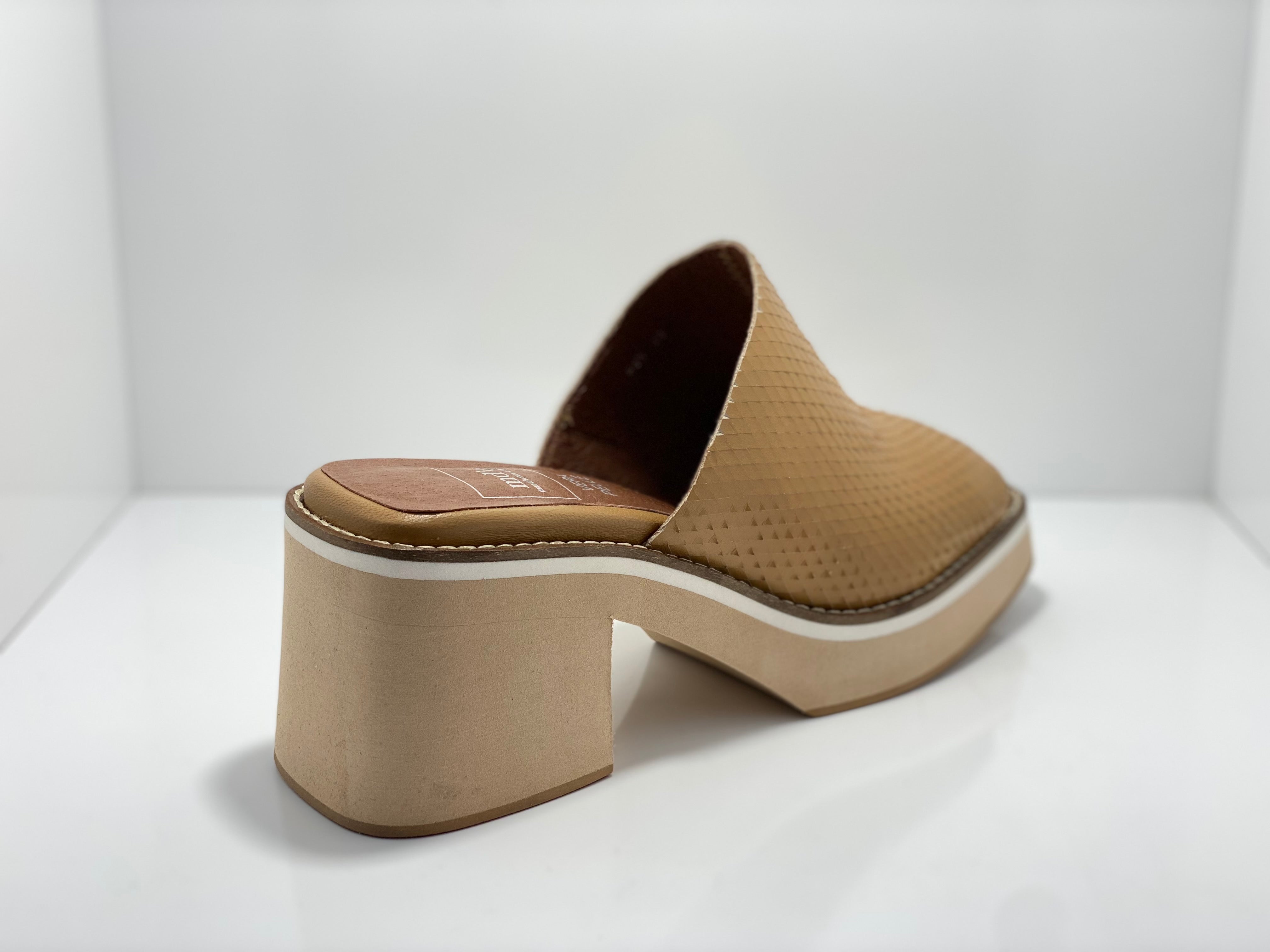 E43 MDE Leather Slide