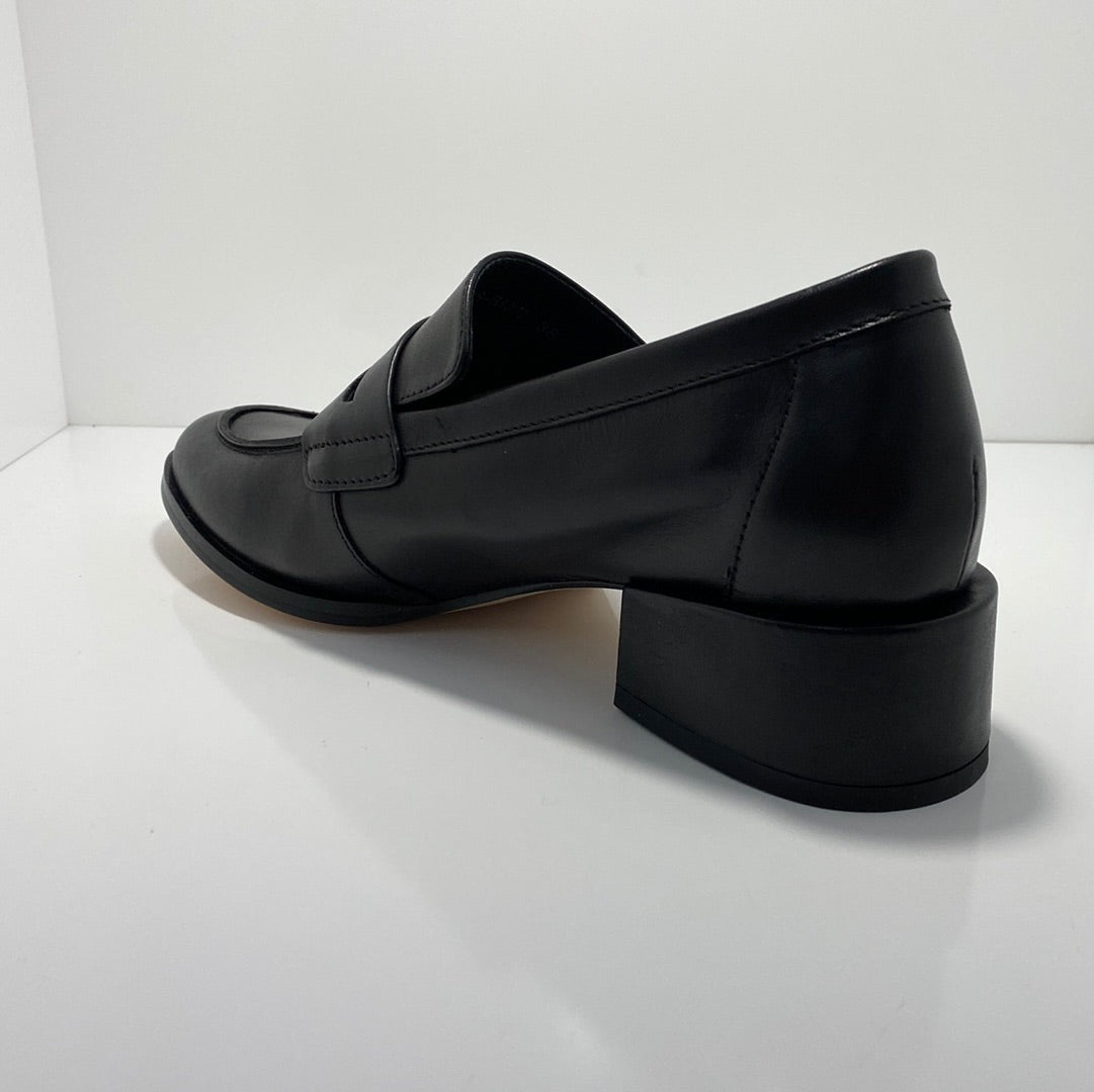 Cass Leather Loafer EOS