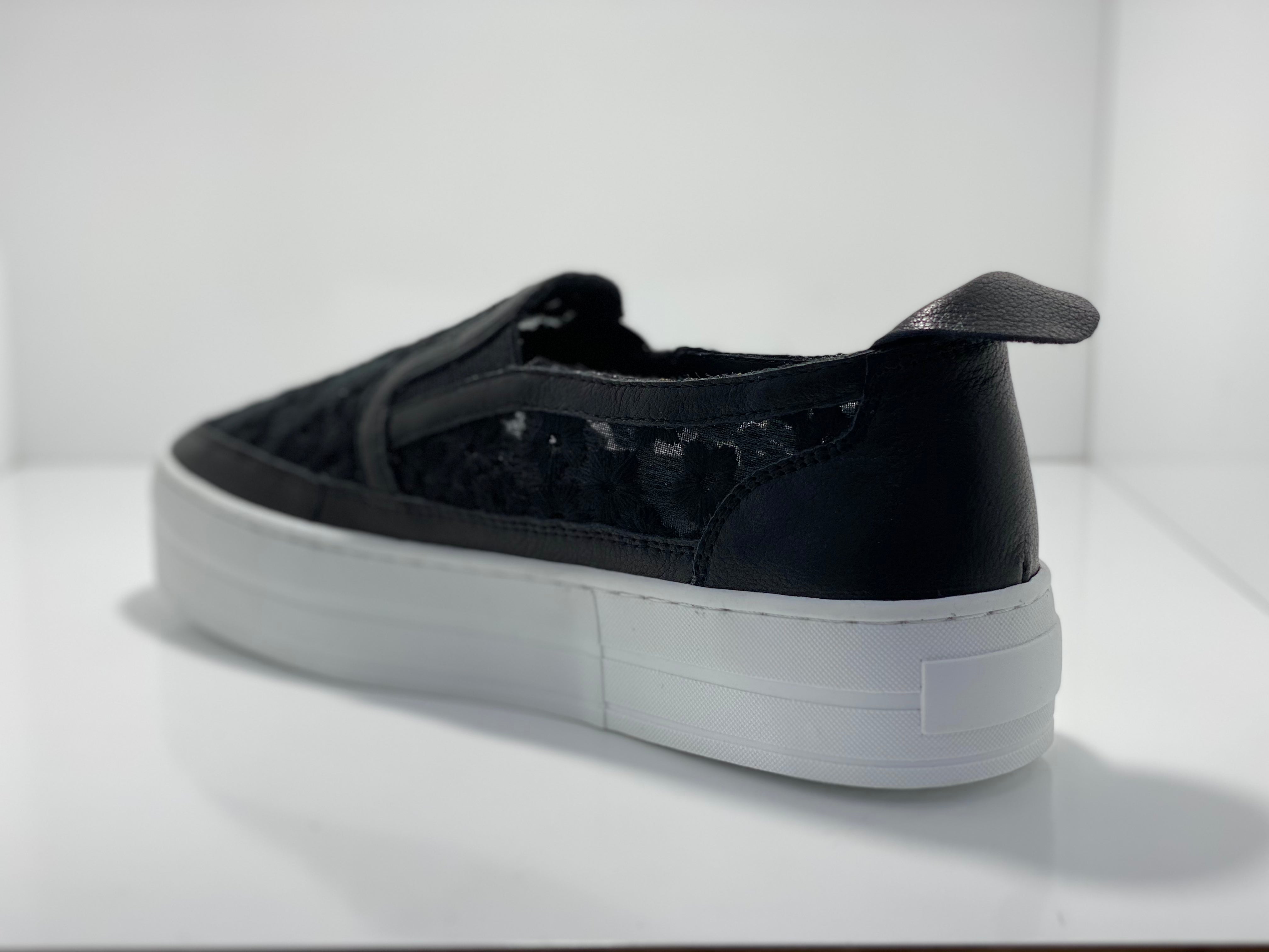 Sergius Leather & Mesh Flower Sneaker D & J