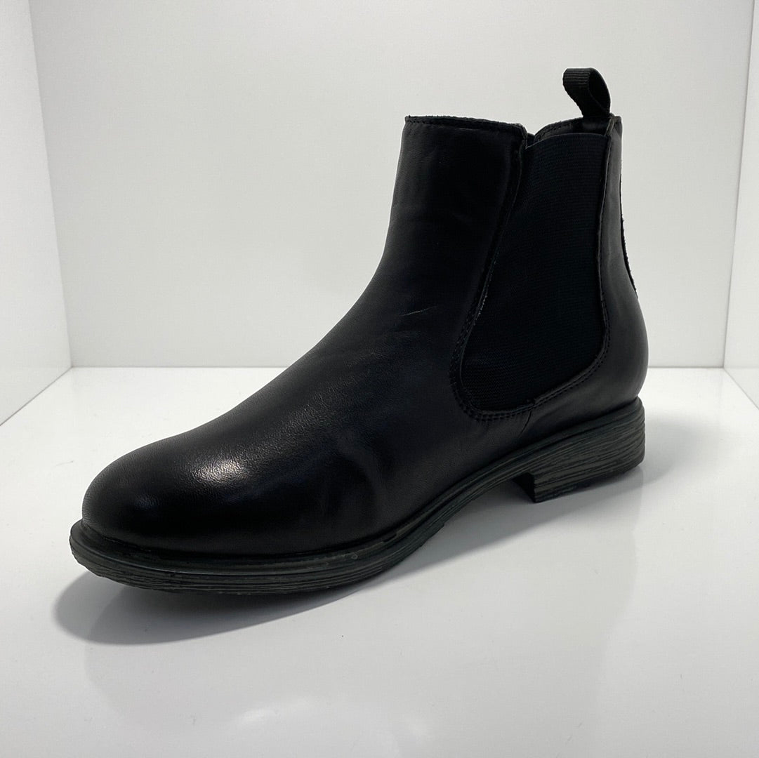 Lumber Pull On Leather Boot