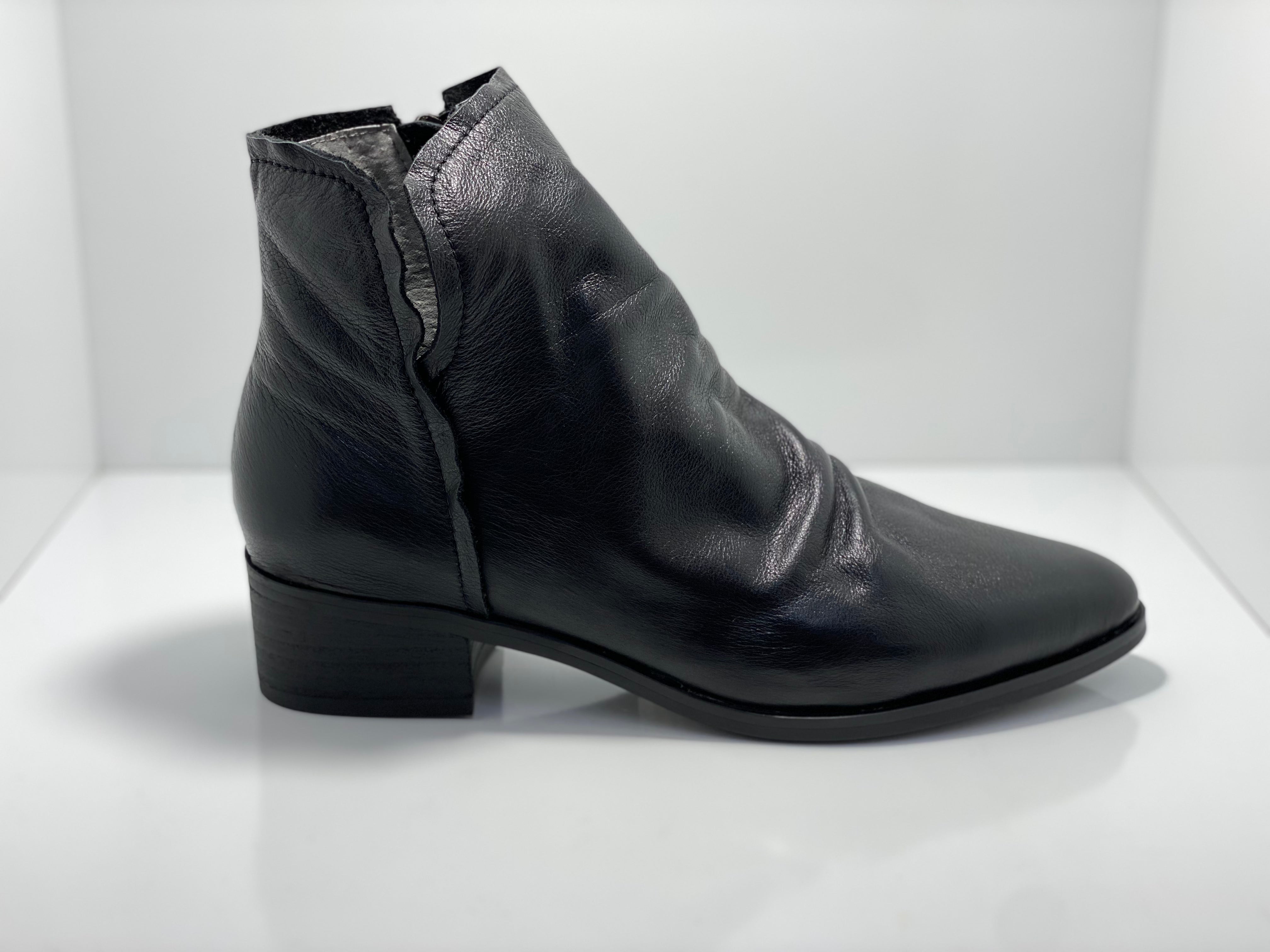 Beck Leather with Zip Ankle Boot Isabella