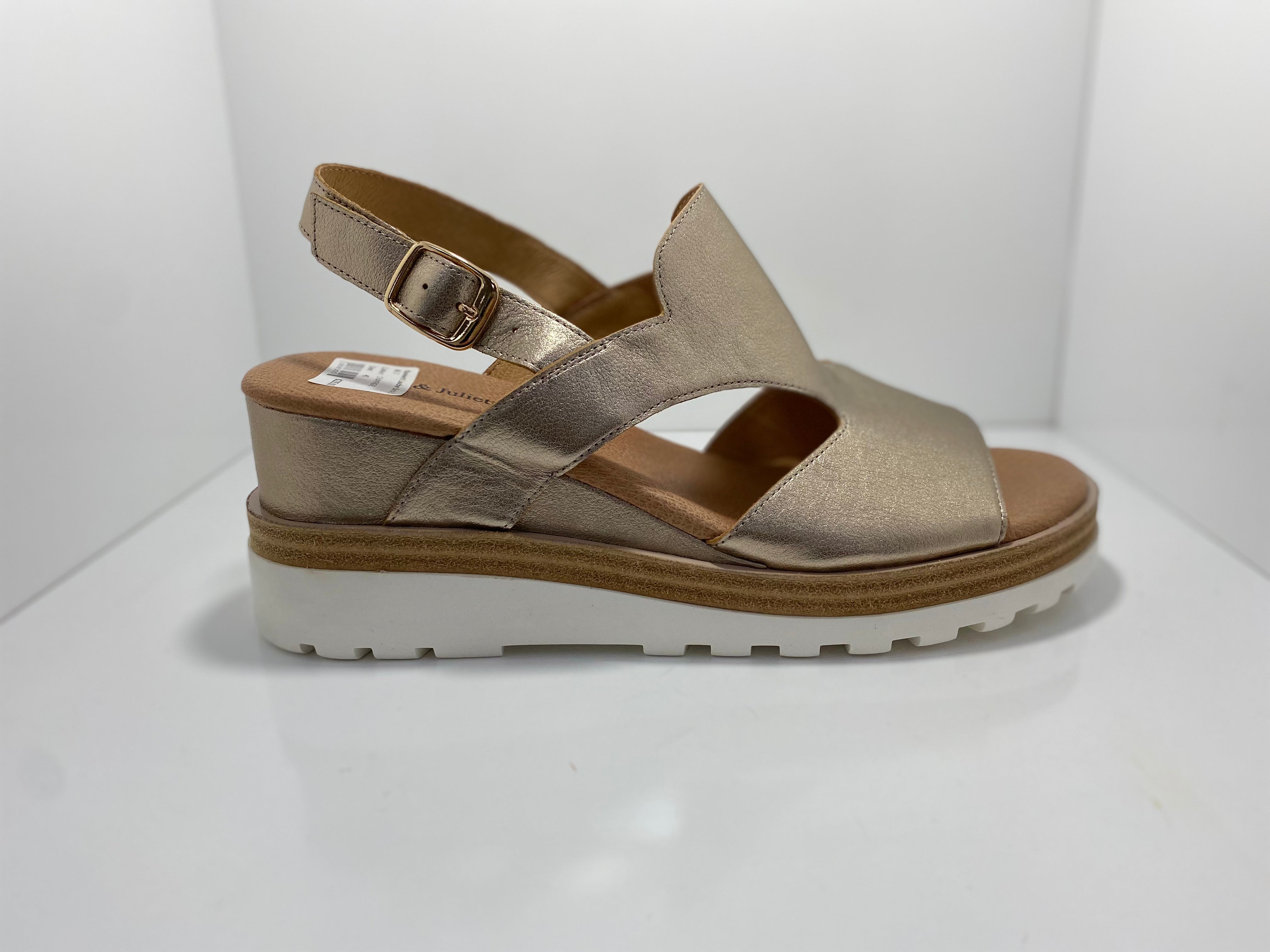 Bassett Leather Sandal D & J