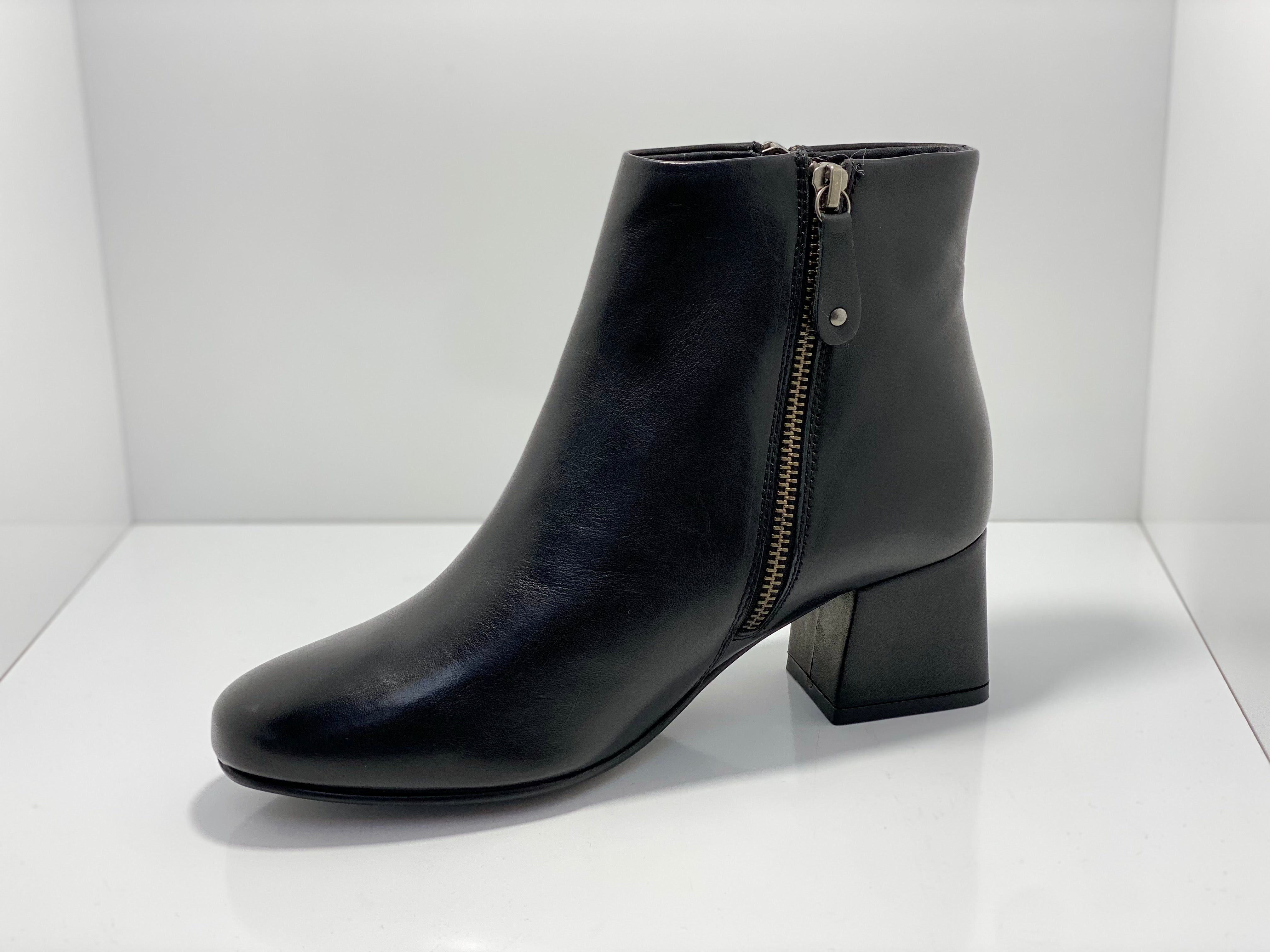 Quon Leather Boot