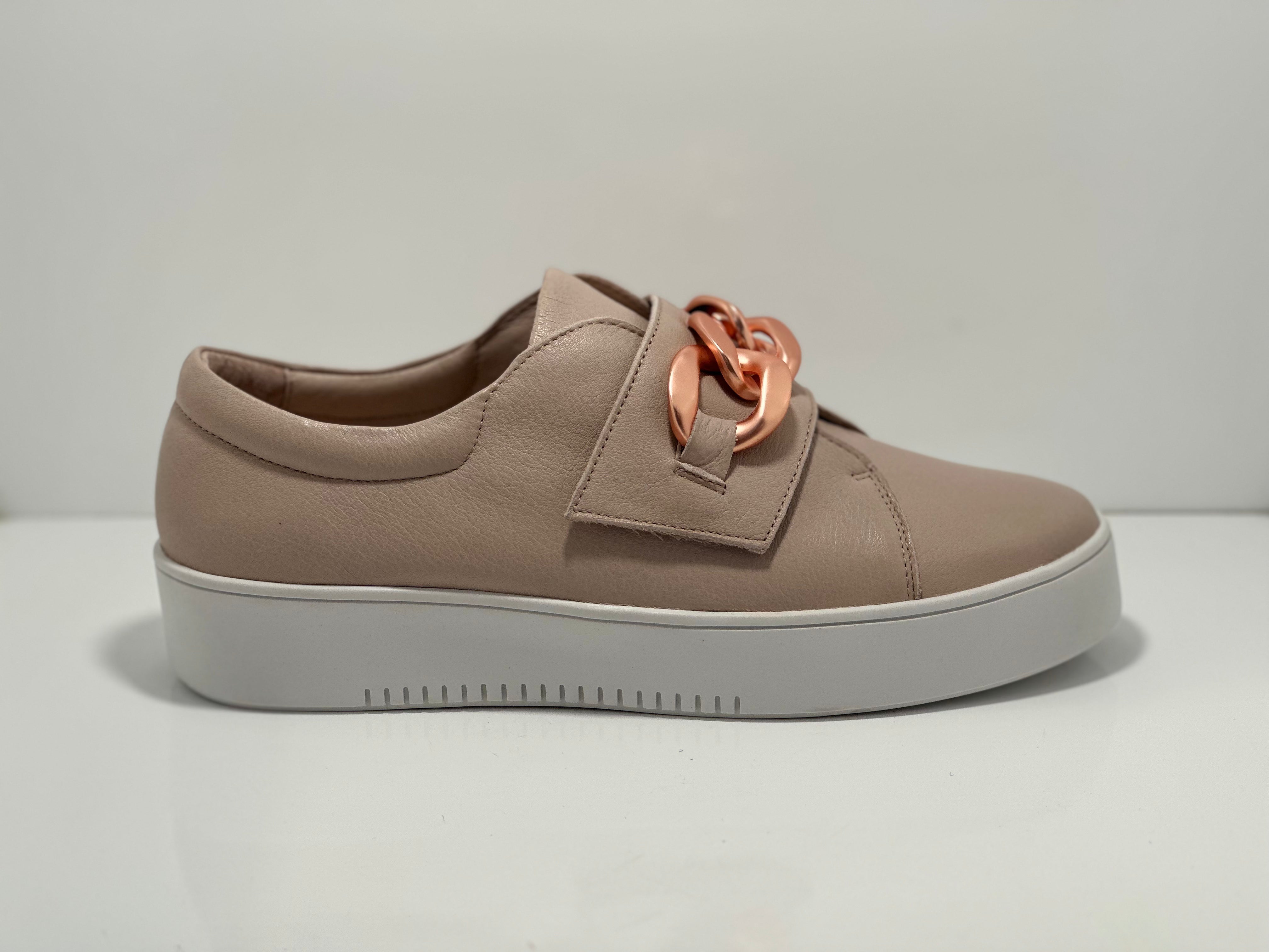 Layant Leather Sneaker D & J