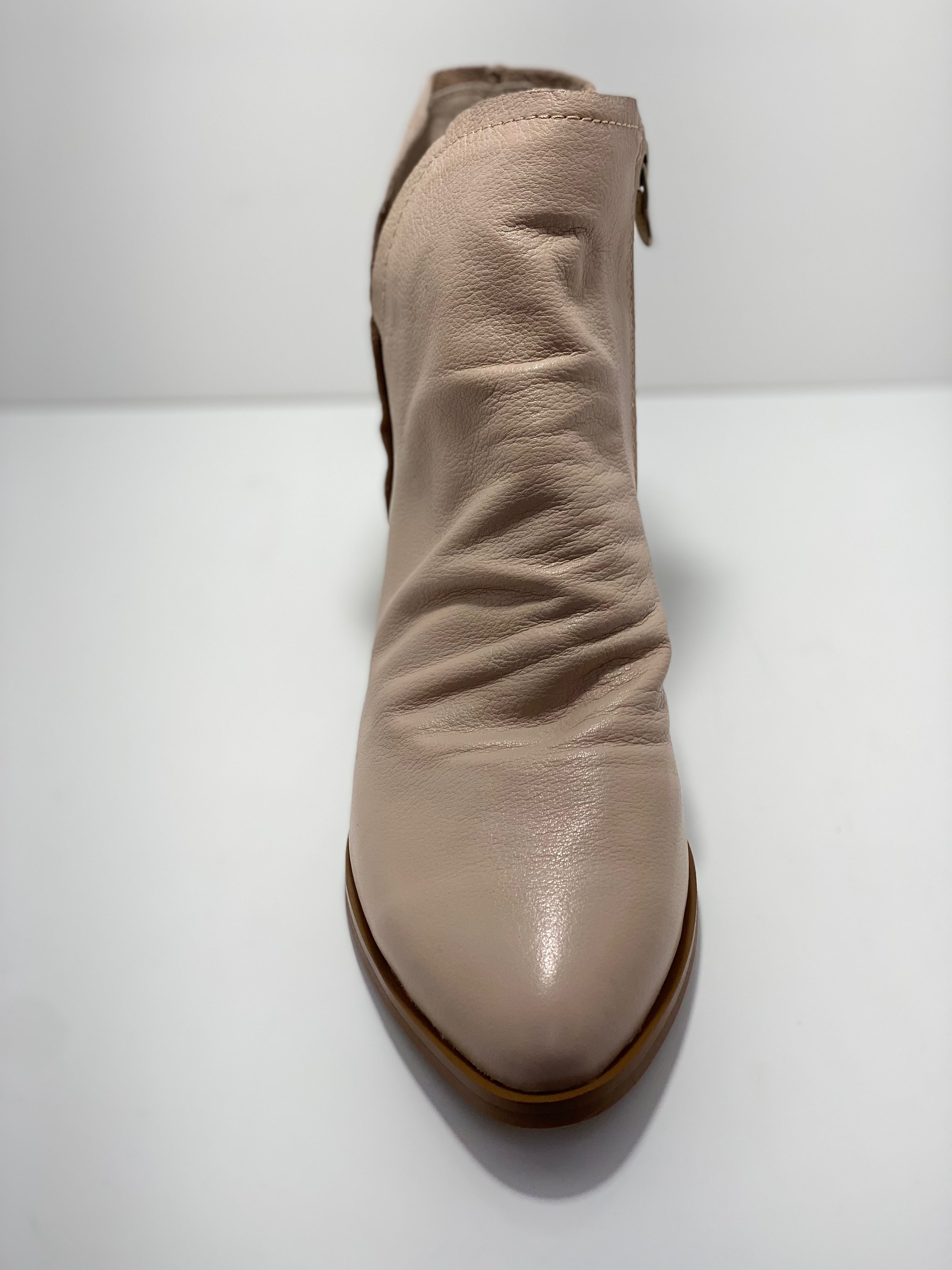 Beck Leather with Zip Ankle Boot Isabella