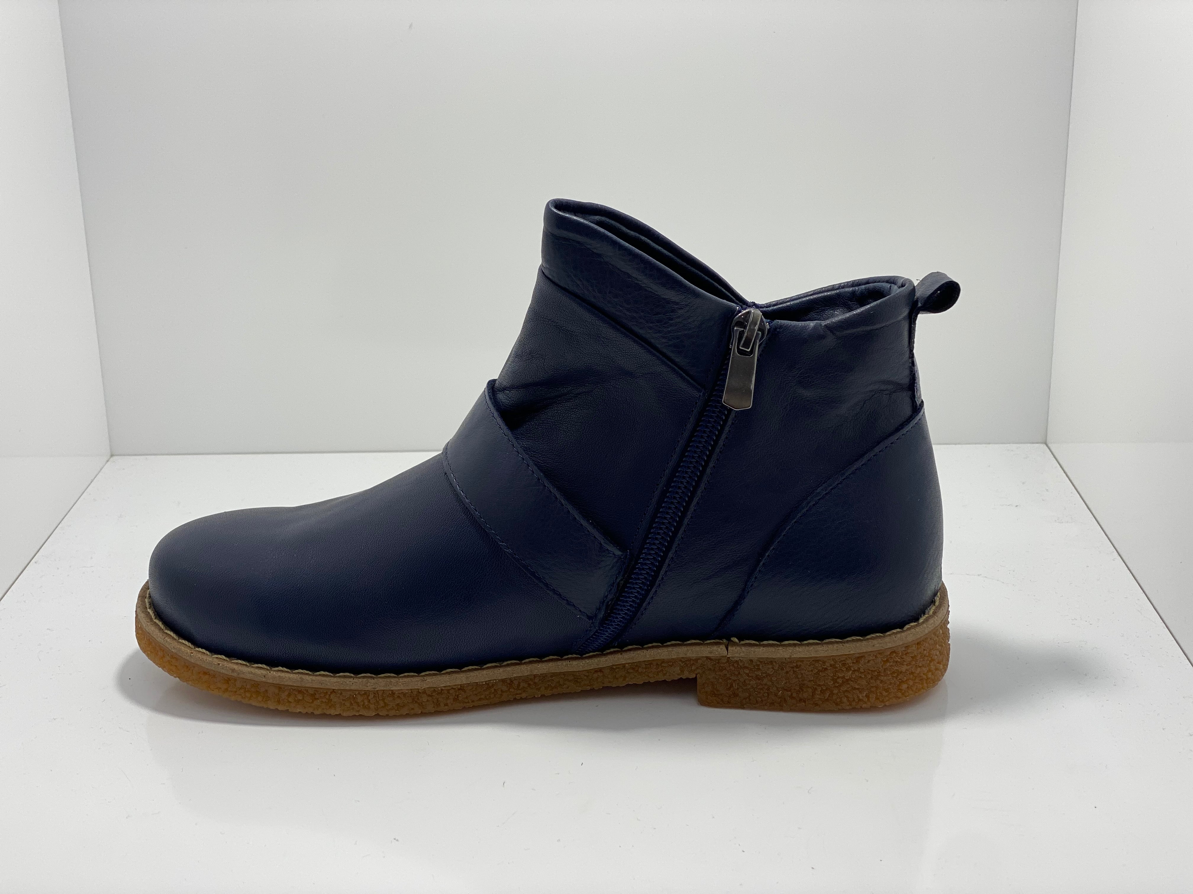 Cabello EG2054 Leather Boot with Zip & Buckle