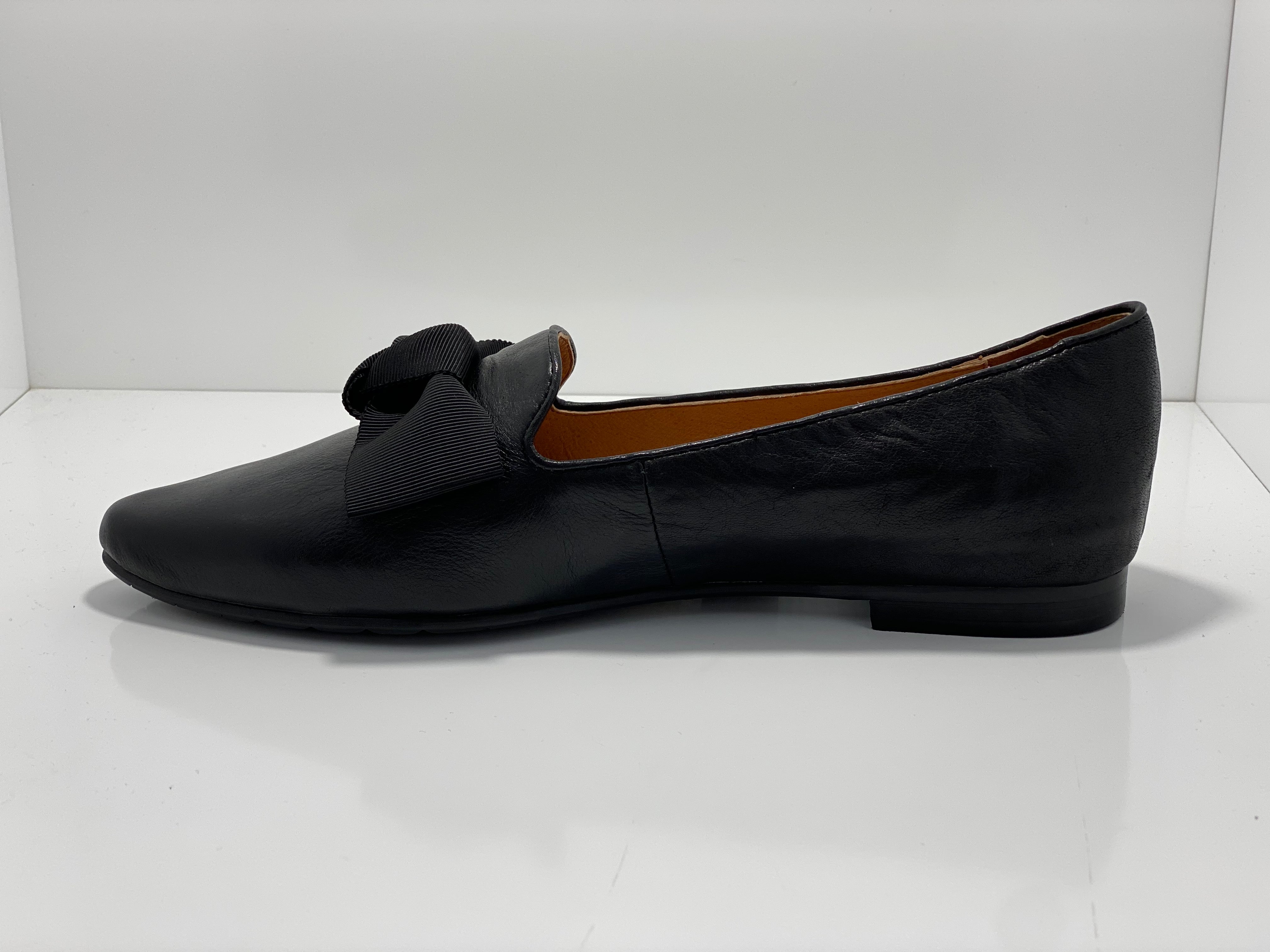 Shade Slip On Leather Shoe with Bow