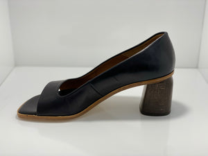 Beau Coops Fern Court