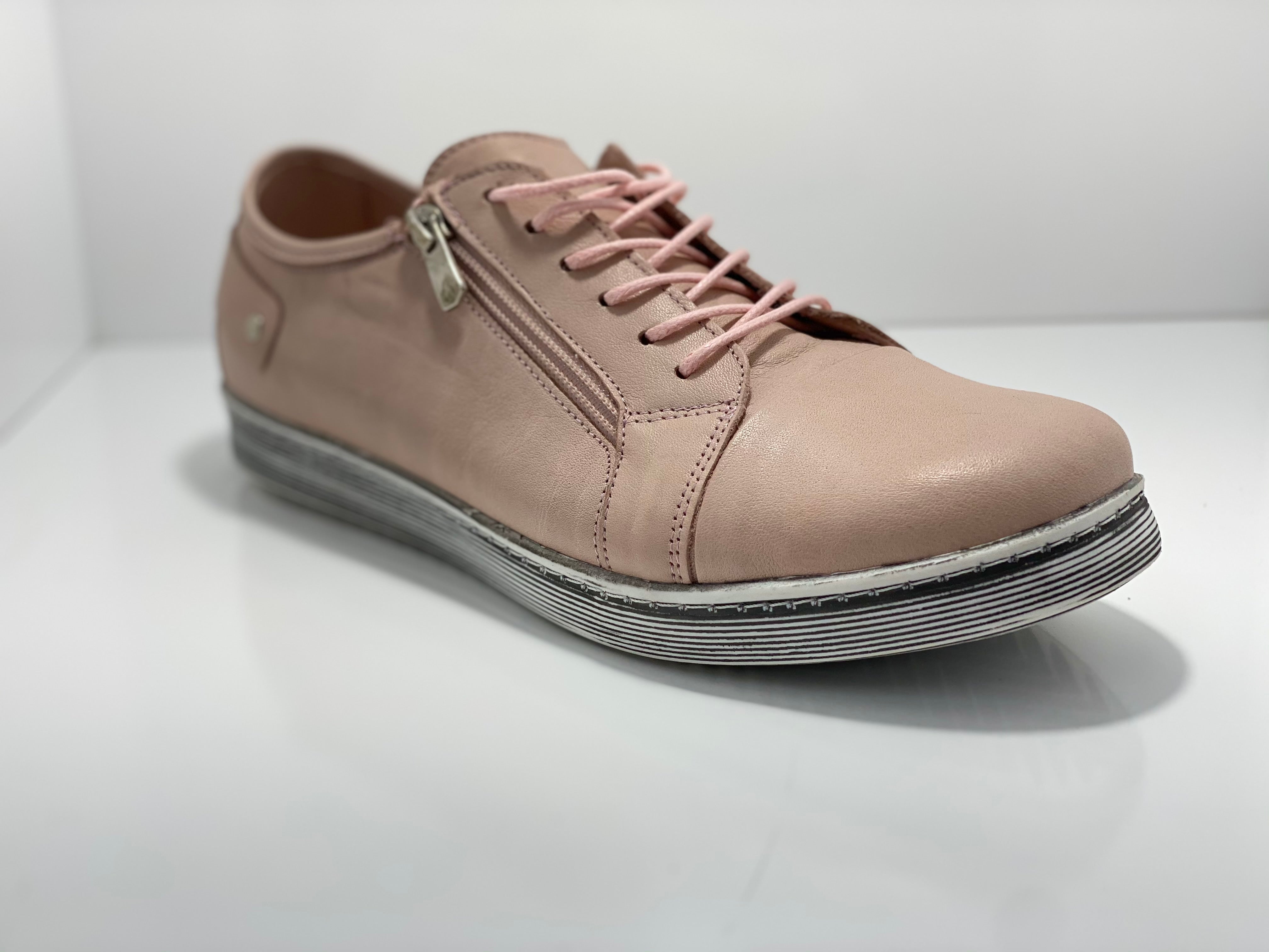 Cabello EG18 Leather Sneaker