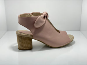 Enya Stegmann Leather Shoe with Bow & Zip