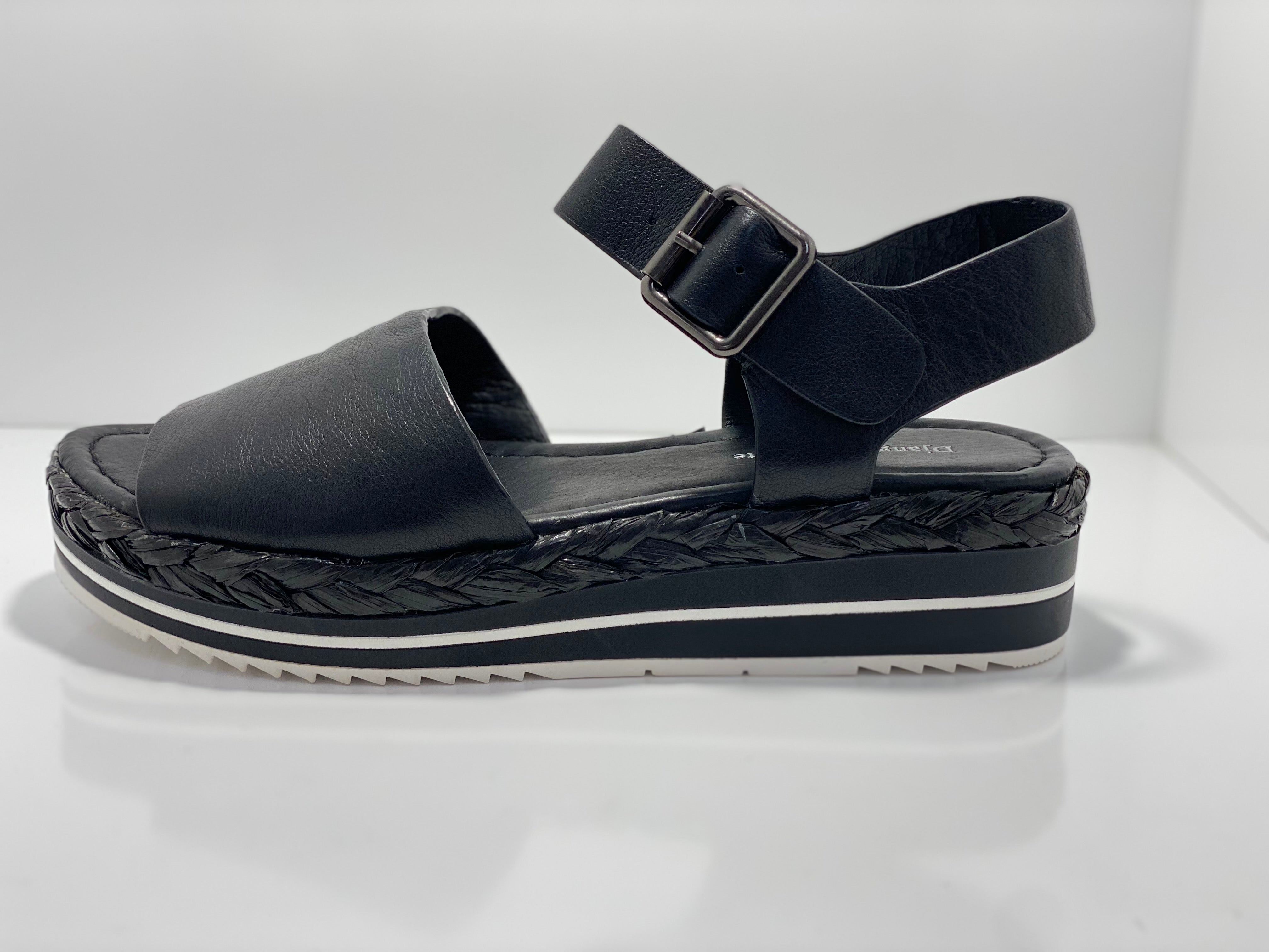 Amil Leather Sandal