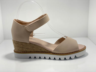 Maya Wedge Leather Sandal Hinako