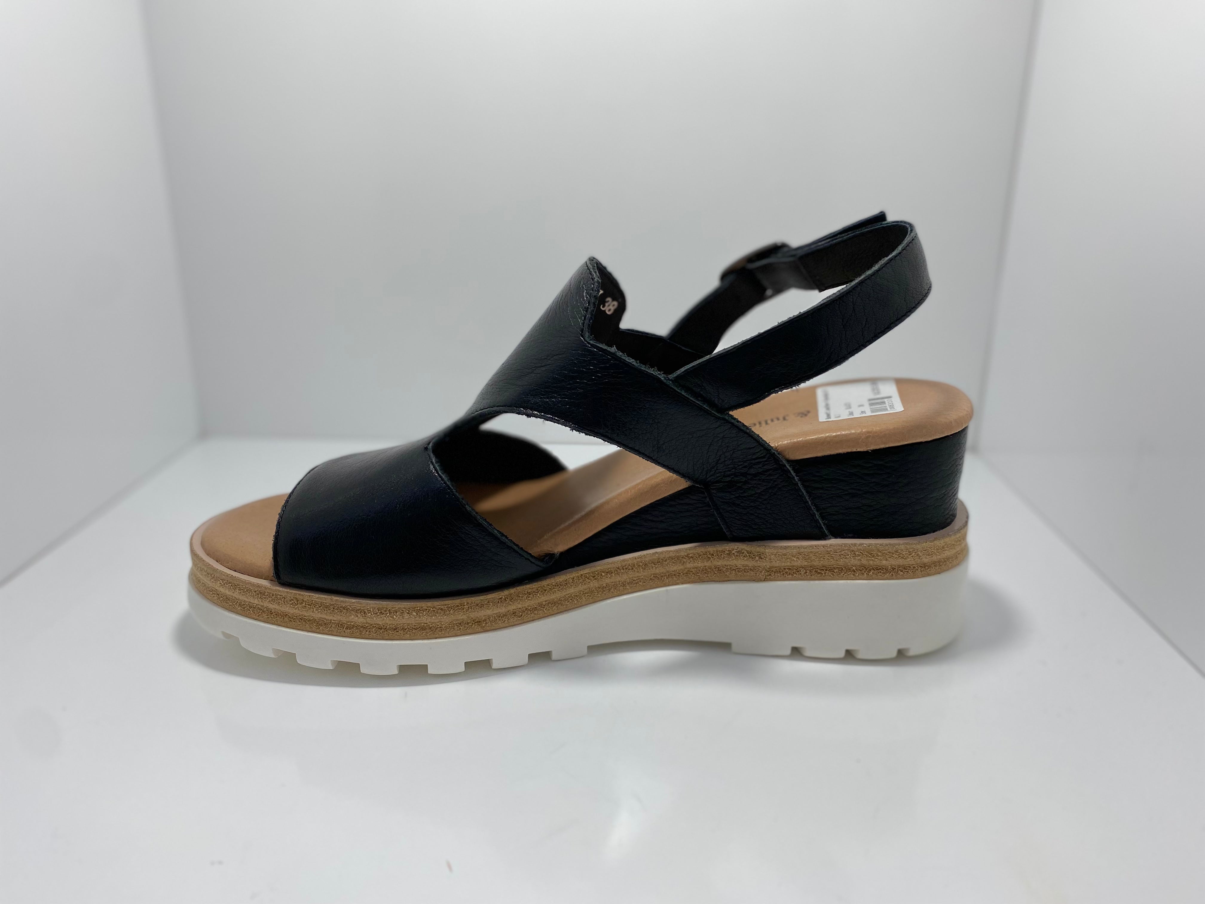 Bassett Leather Sandal D & J