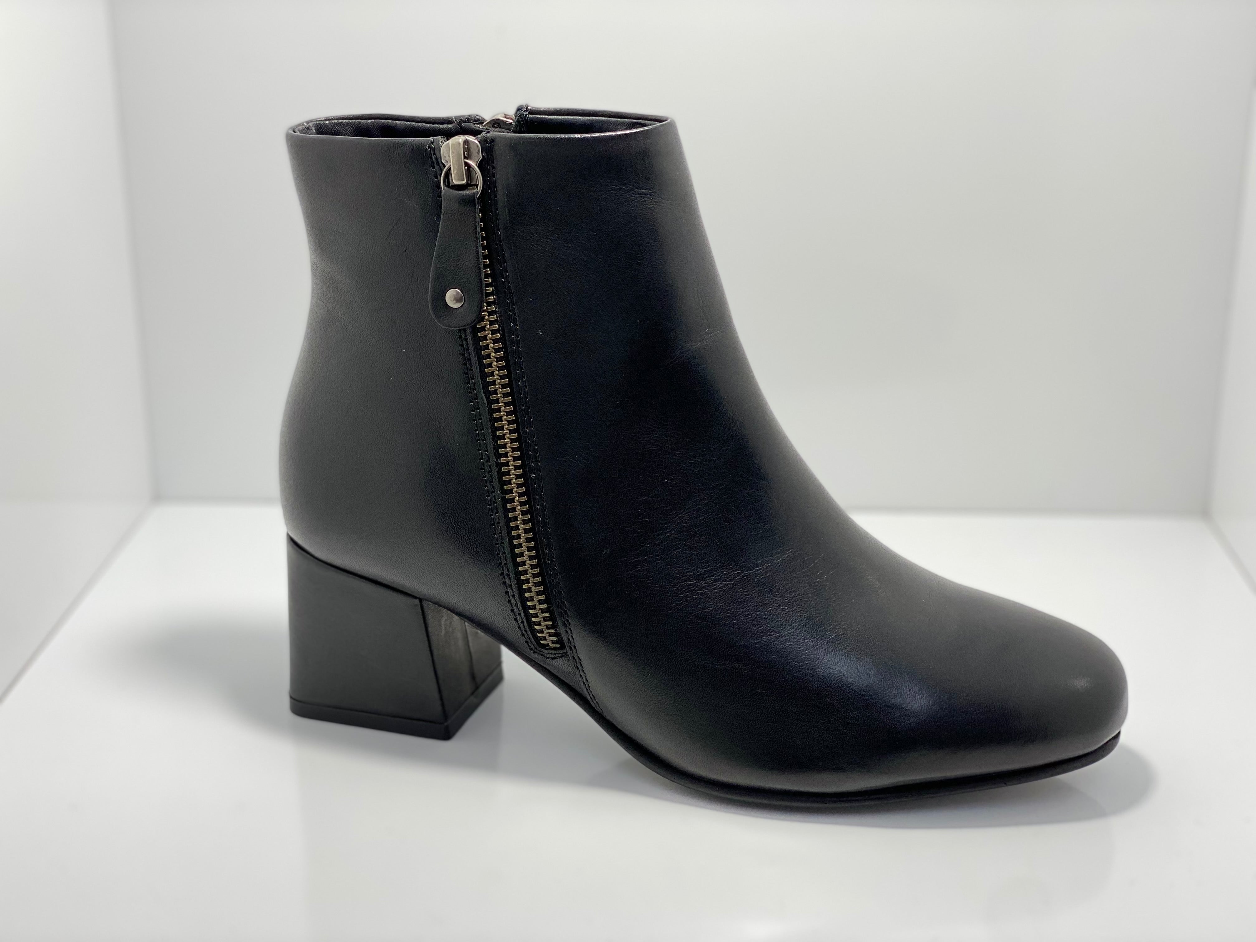 Quon Leather Boot