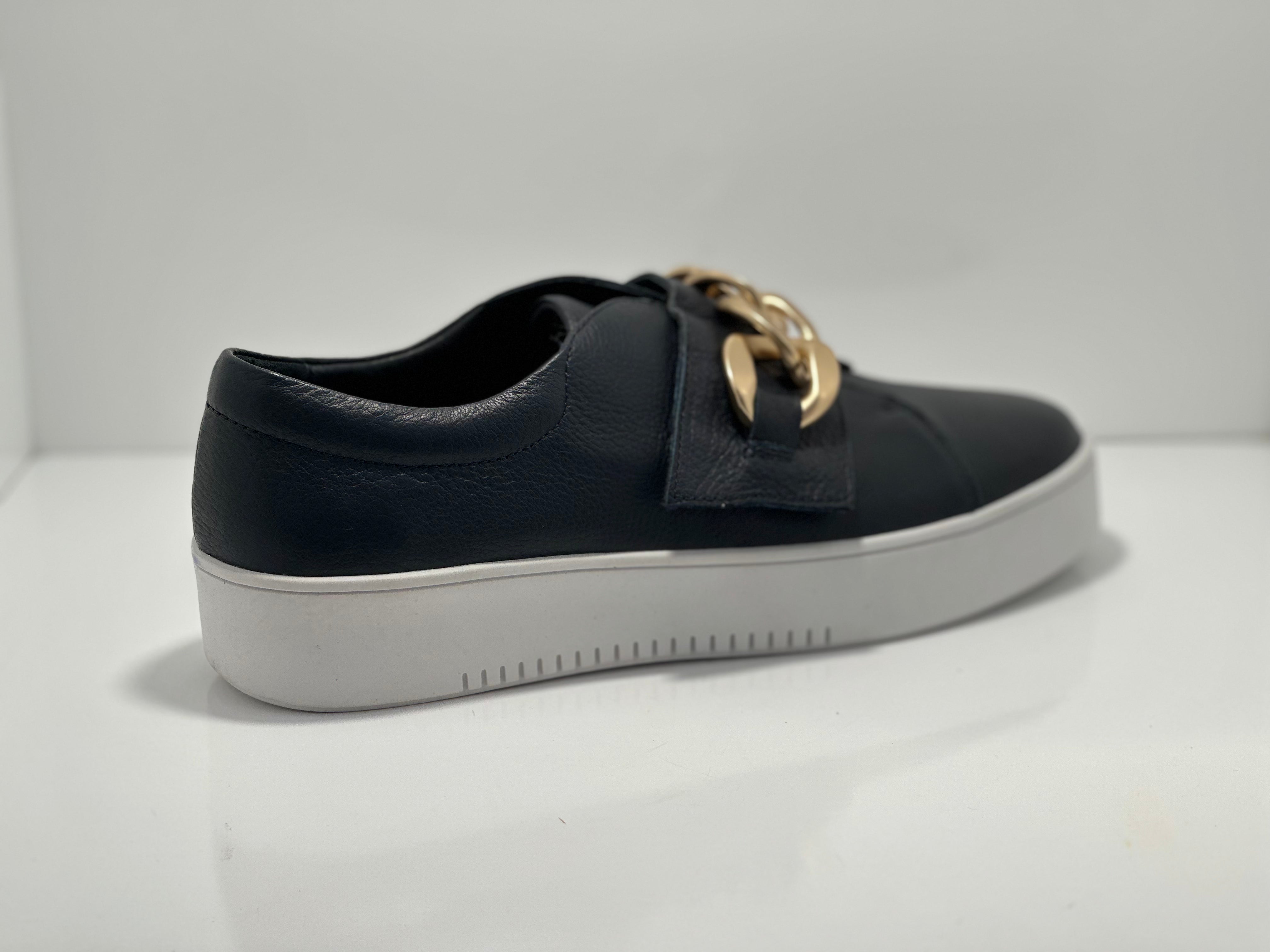 Layant Leather Sneaker D & J