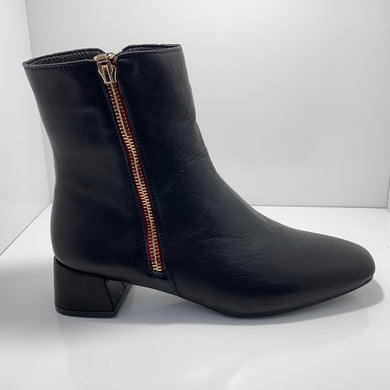 Wander Leather Square Toe boot A & E