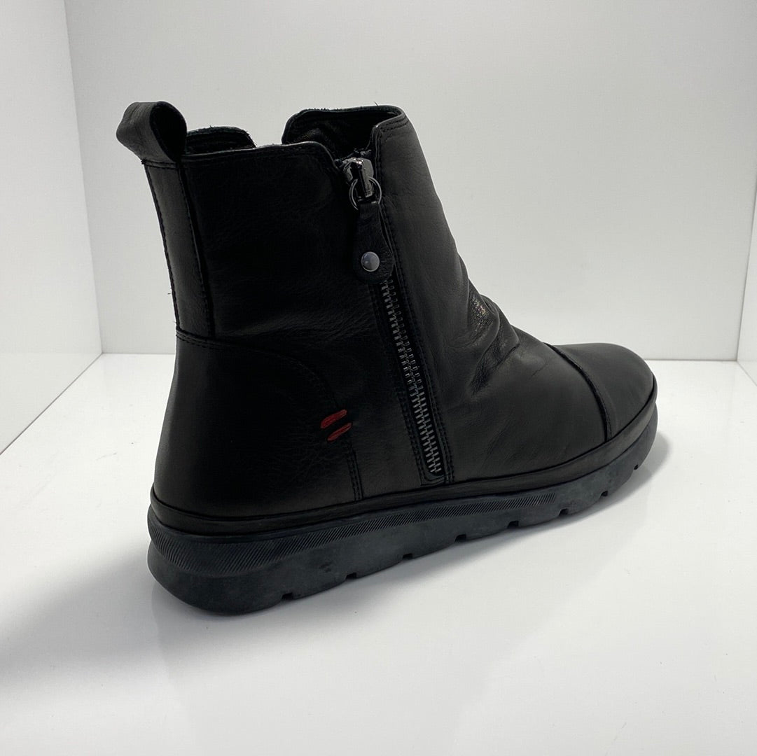 Tarryn Leather Twin Gusset Boot Hinako