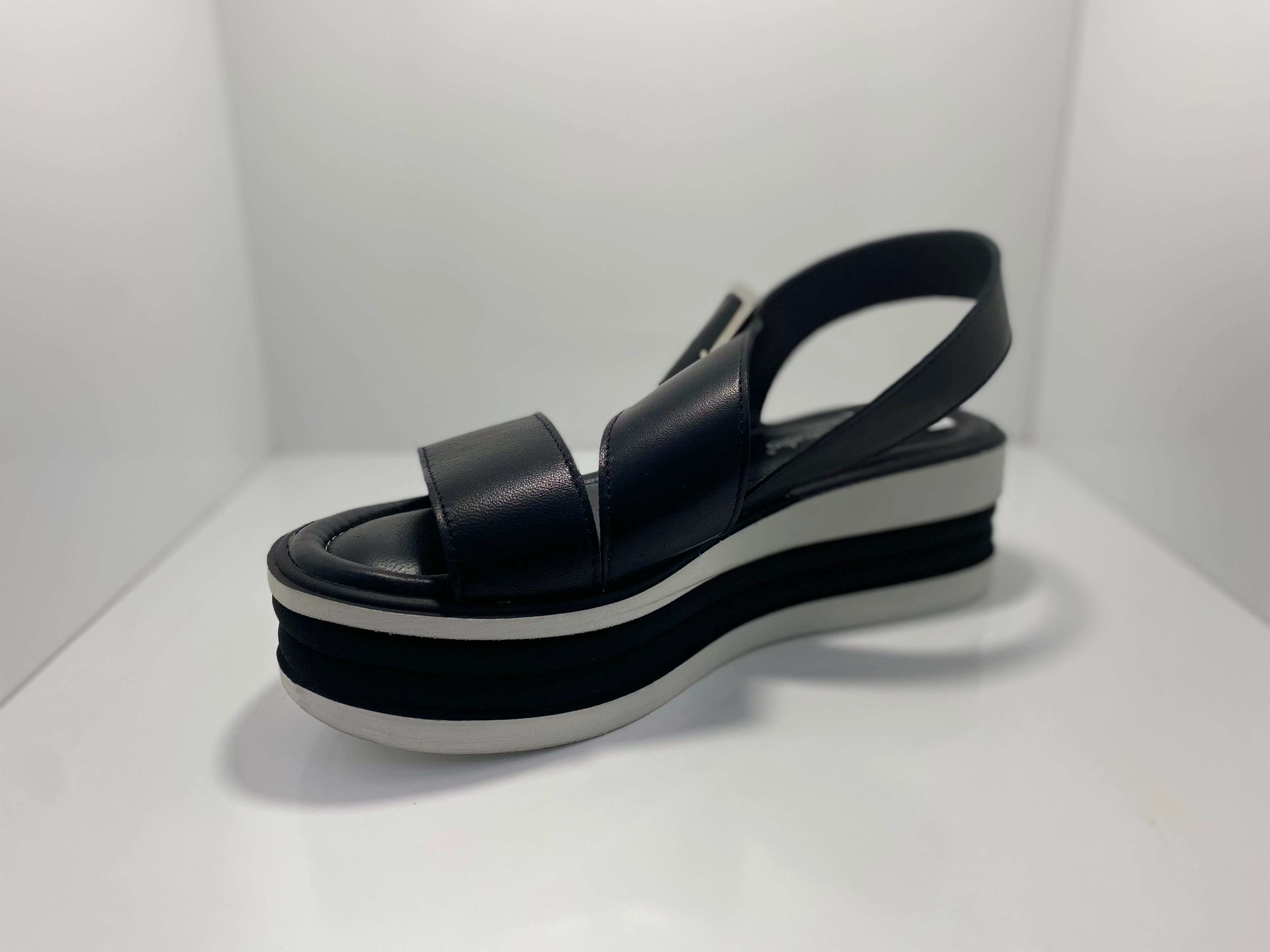 Tari Leather Wedge Heel with Buckle Origini