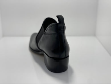 Cobys Cropped Leather Ankle Boot D & J