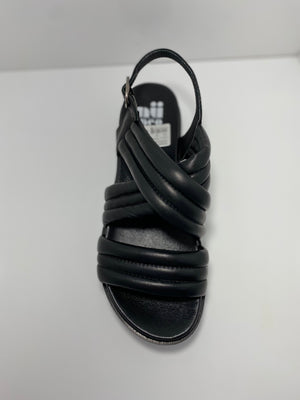 Genesis Soft Padded Leather Sandal AT-538