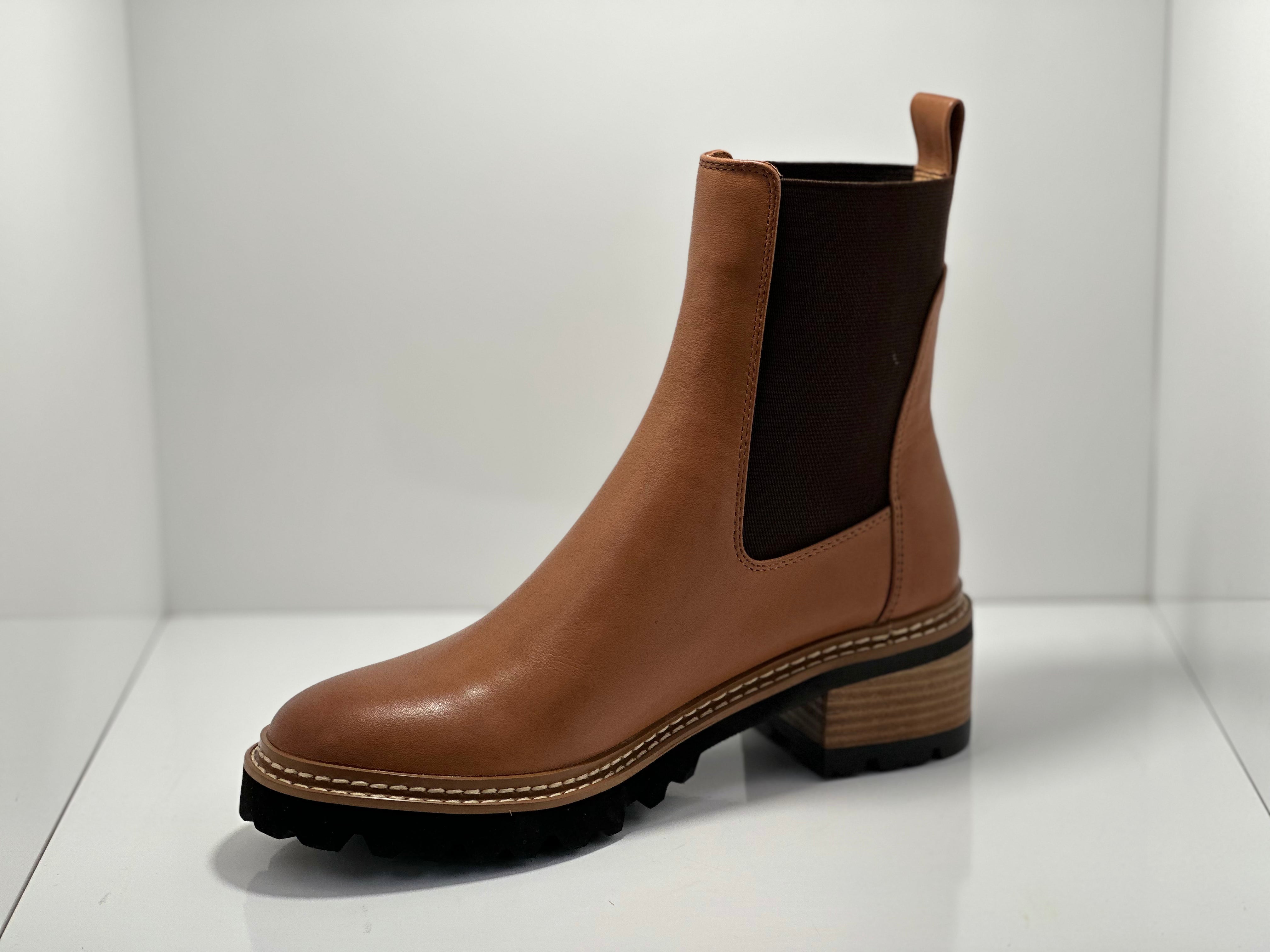 Linear Chelsea Pull on Boot EOS