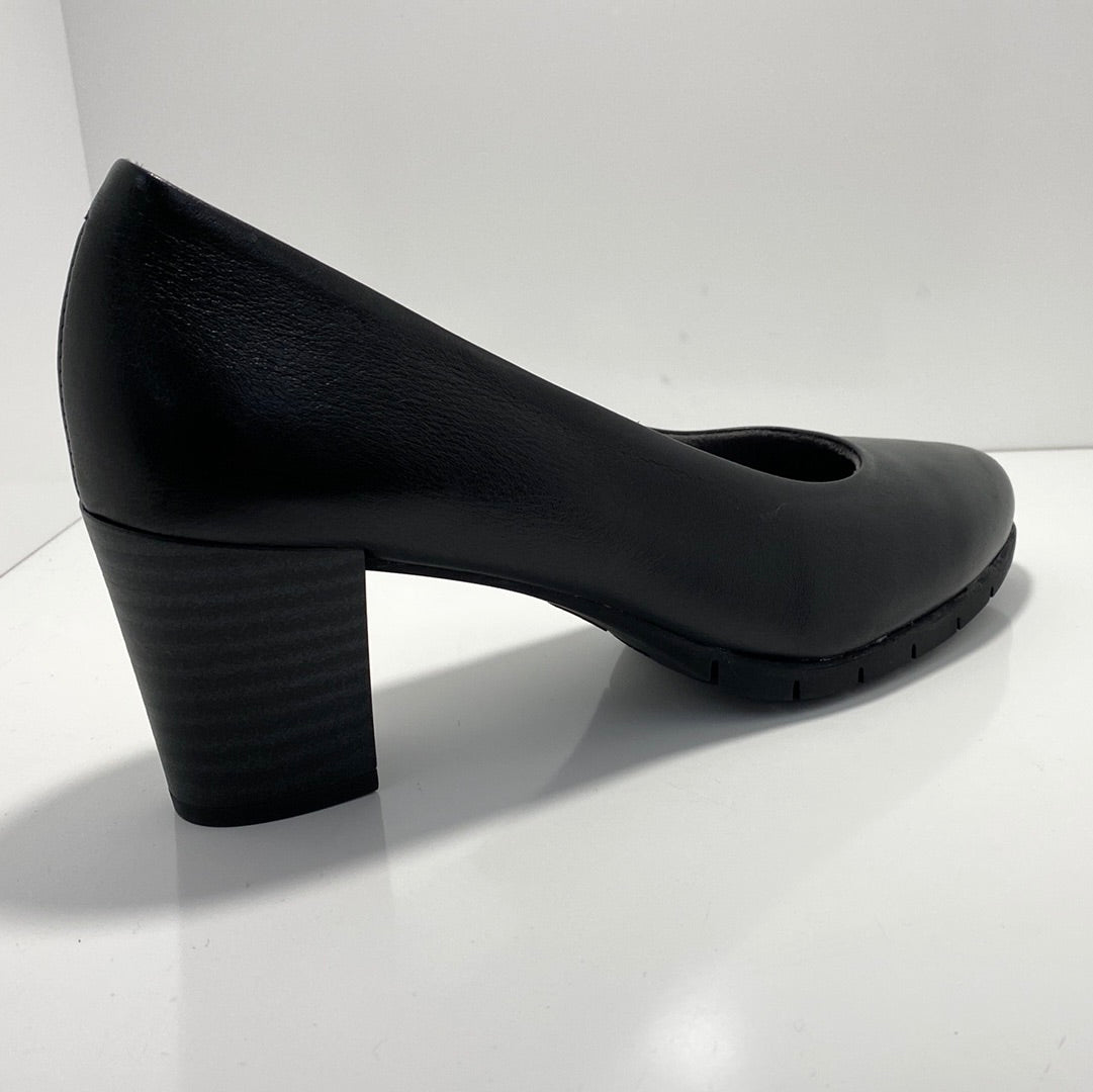 Pitillos Black Leather High Heel PI1050