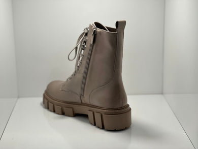 Feature Zip &  Lace Boot EOS