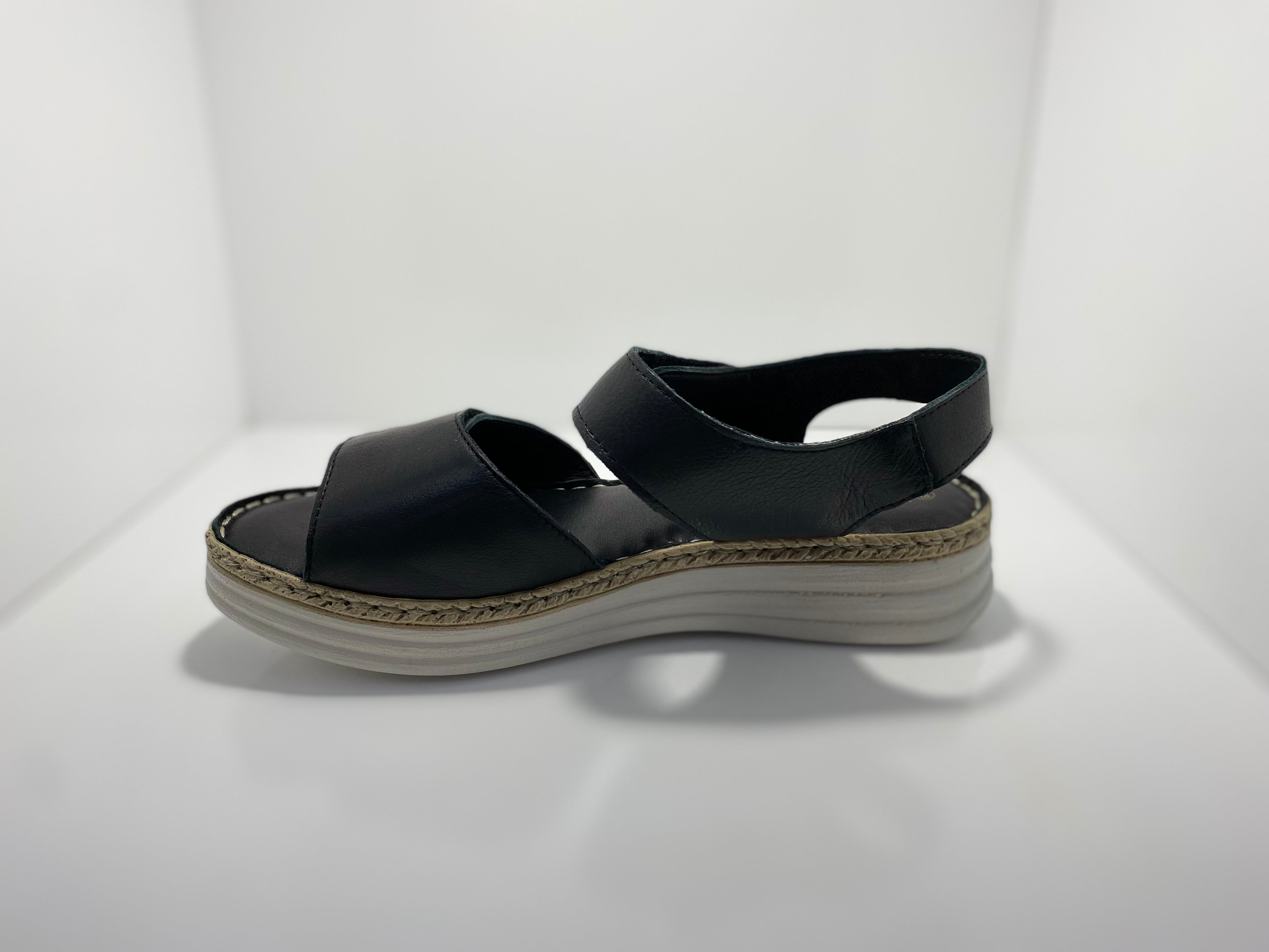 Rosie Leather Sandal with Velcro Fastners Cabello