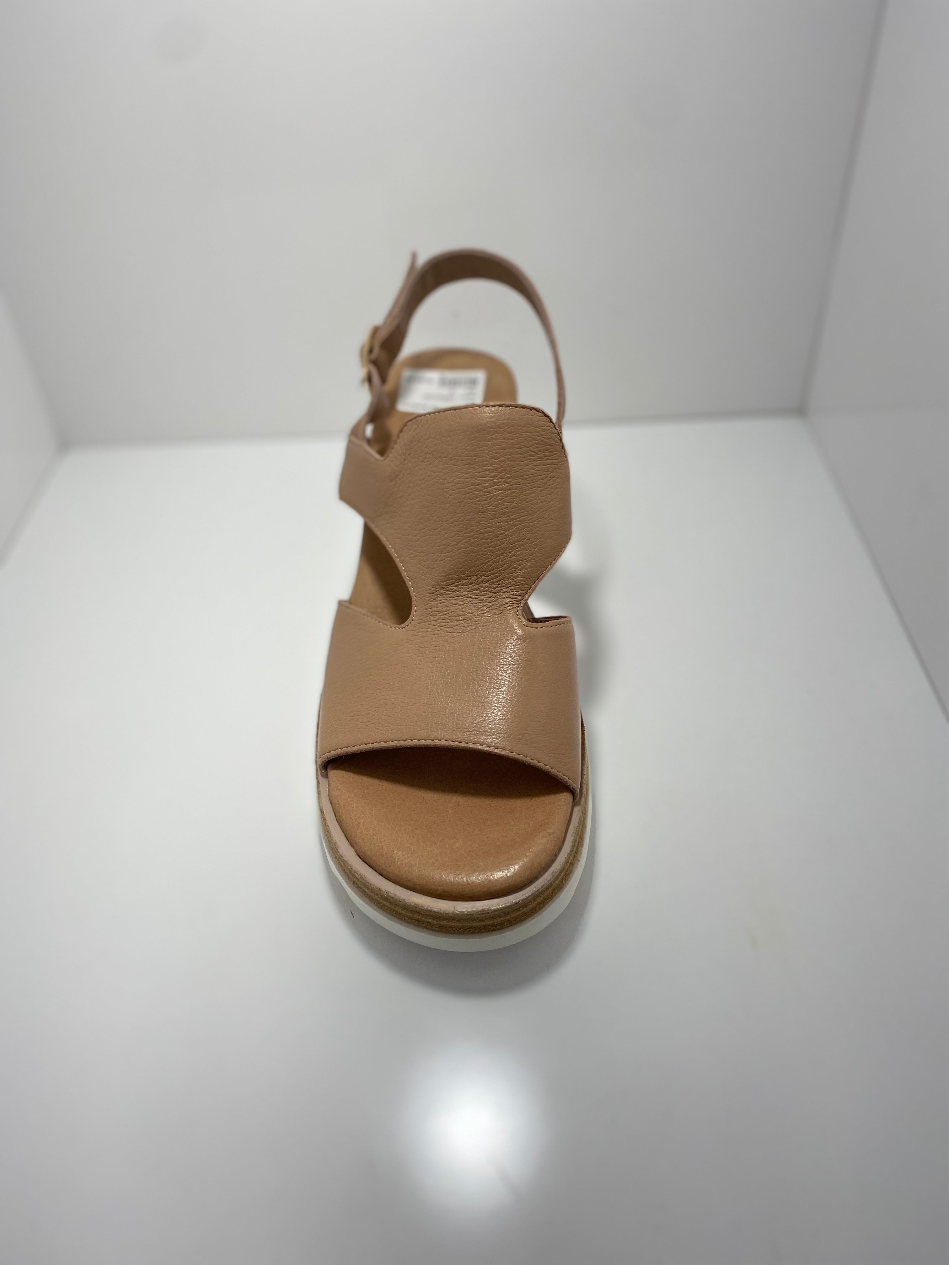 Bassett Leather Sandal D & J
