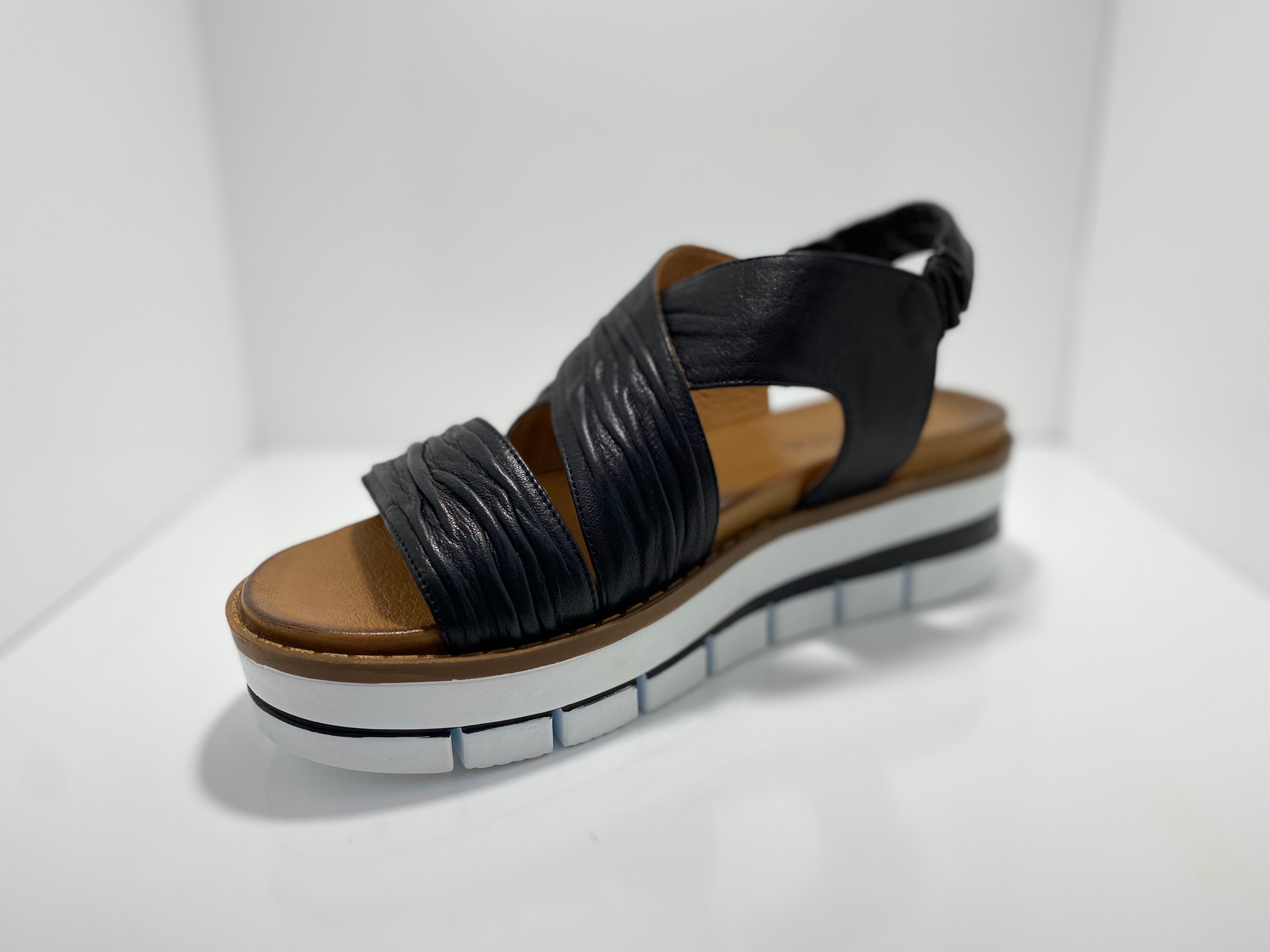 Hampton Elasticated Slingback Leather Sandal