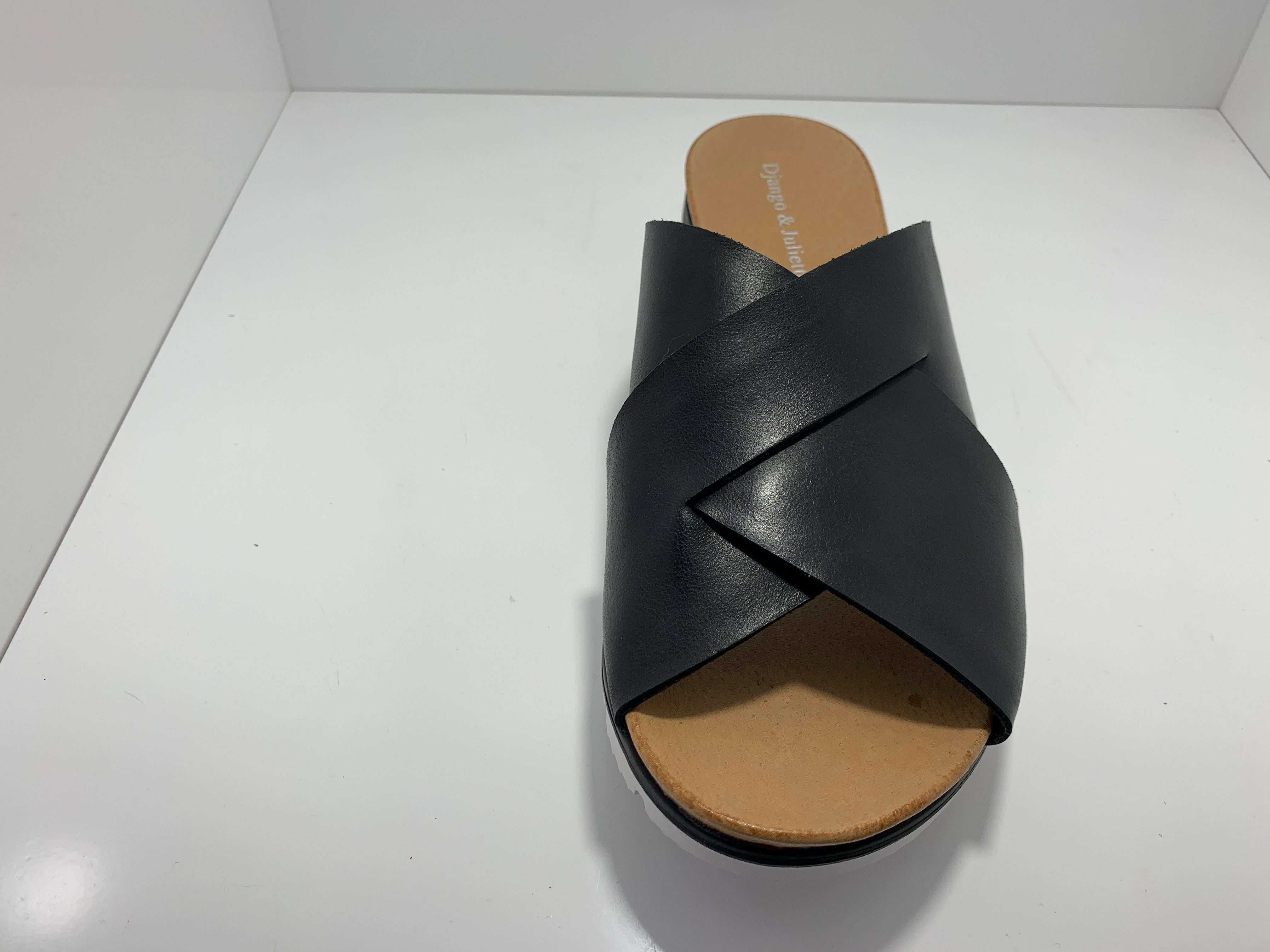 Lilat Leather Slide D & J