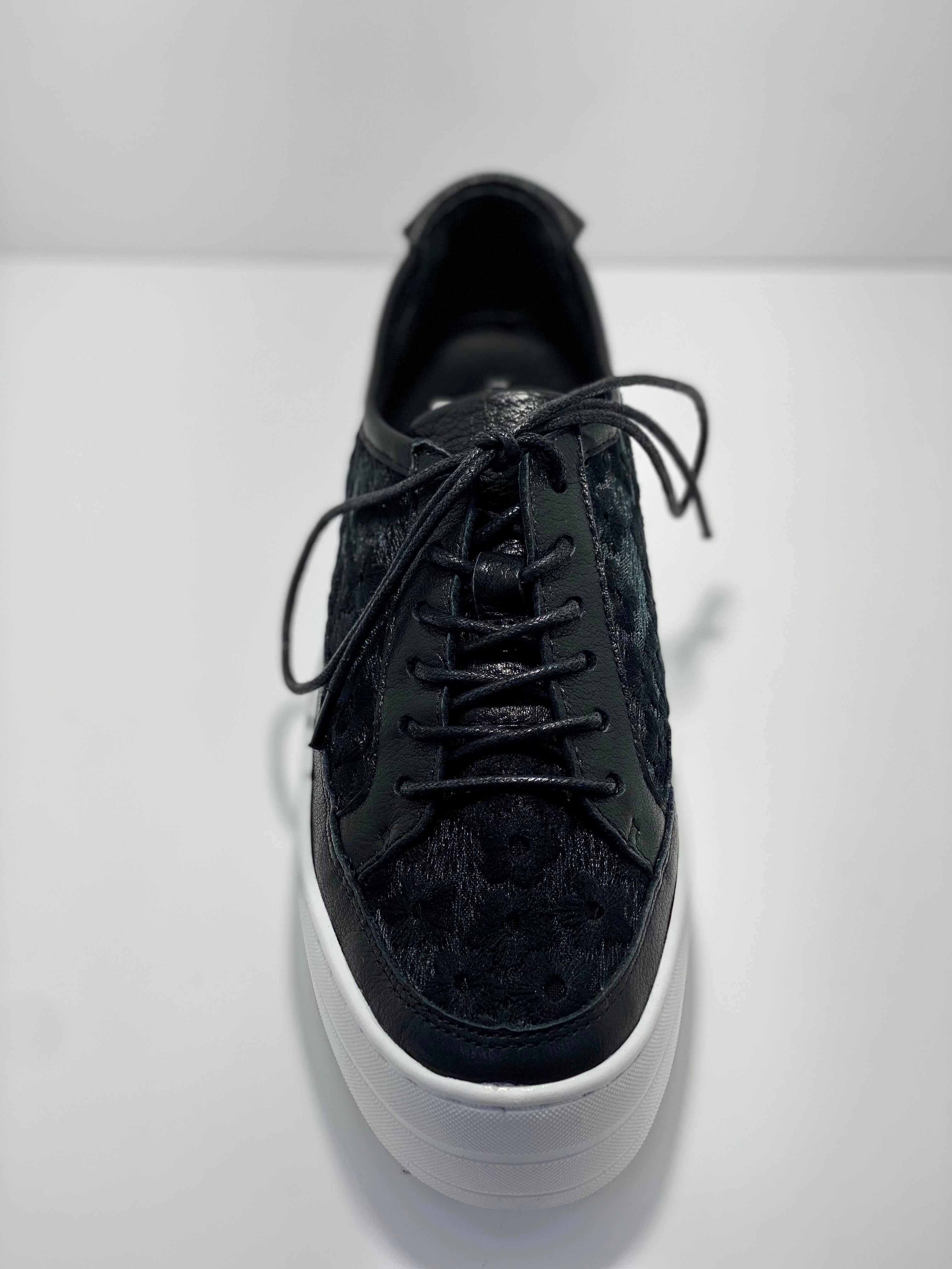 Serenos Leather & Mesh Sneaker D & J
