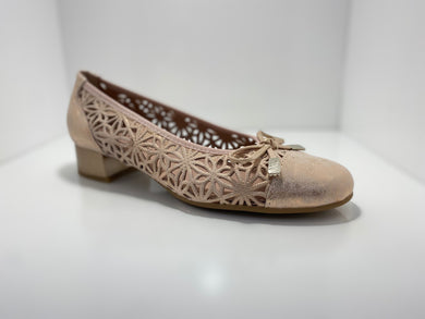 PItillos PI1401 Low Heel Court Shoe